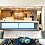 Holiday Inn Express & Suites Charlotte Arpt-Belmont By IHG