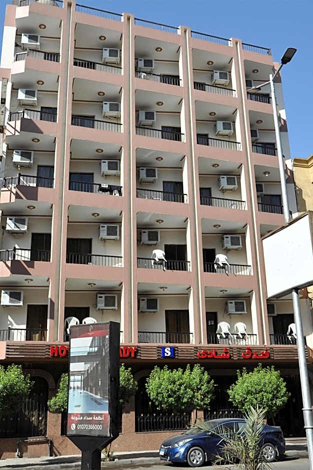 Shady Hotel Luxor