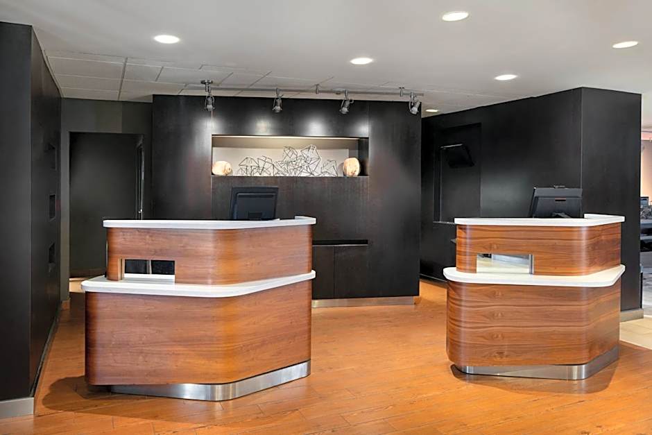 Courtyard by Marriott San Francisco Airport