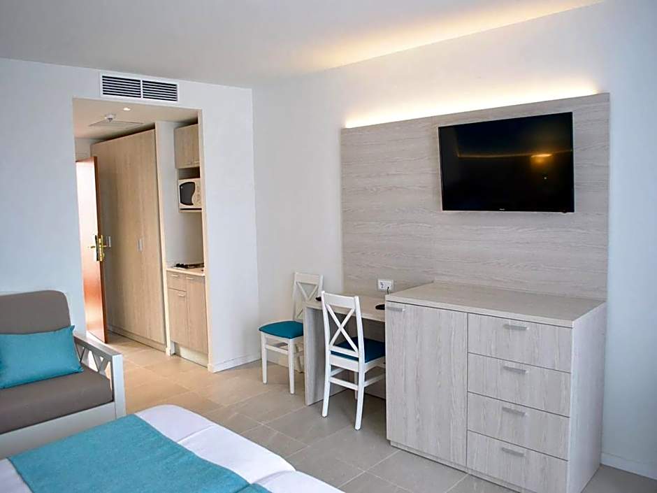 Aparthotel y Hotel Paguera Beach