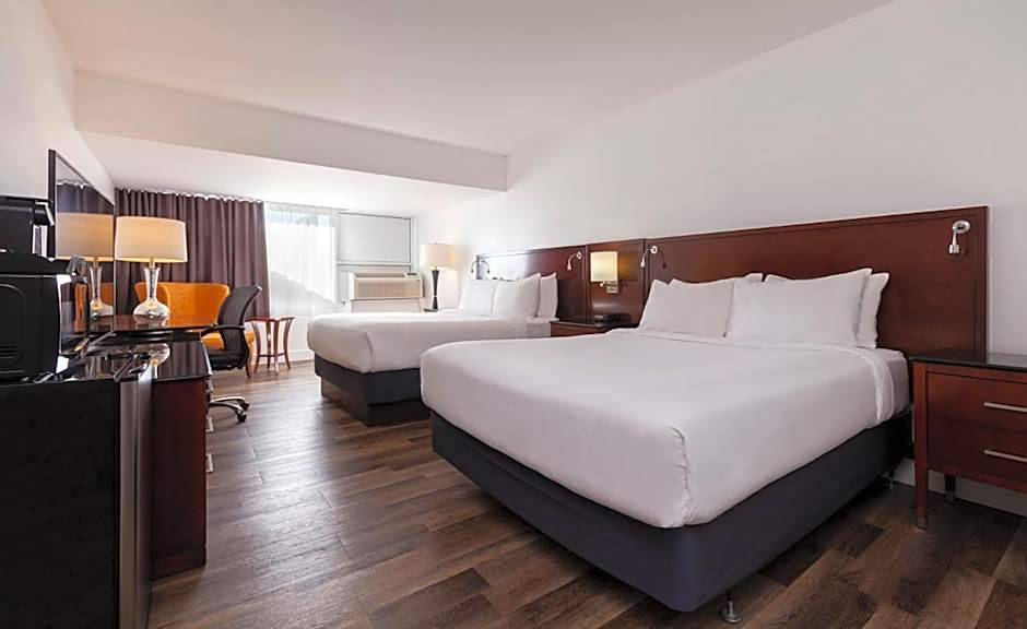 Strata Hotel