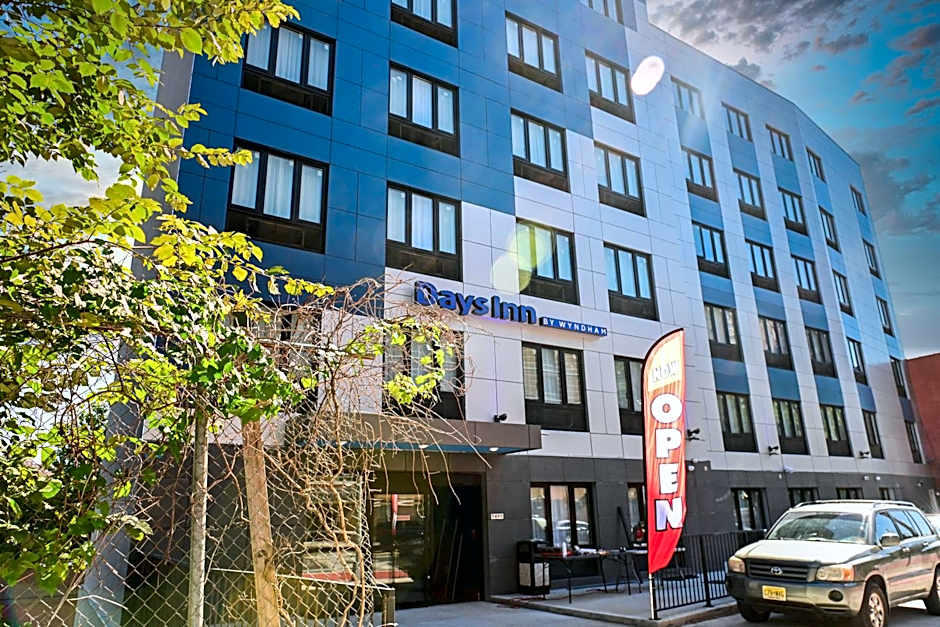 Days Inn by Wyndham Bronx Near Botanical Garden