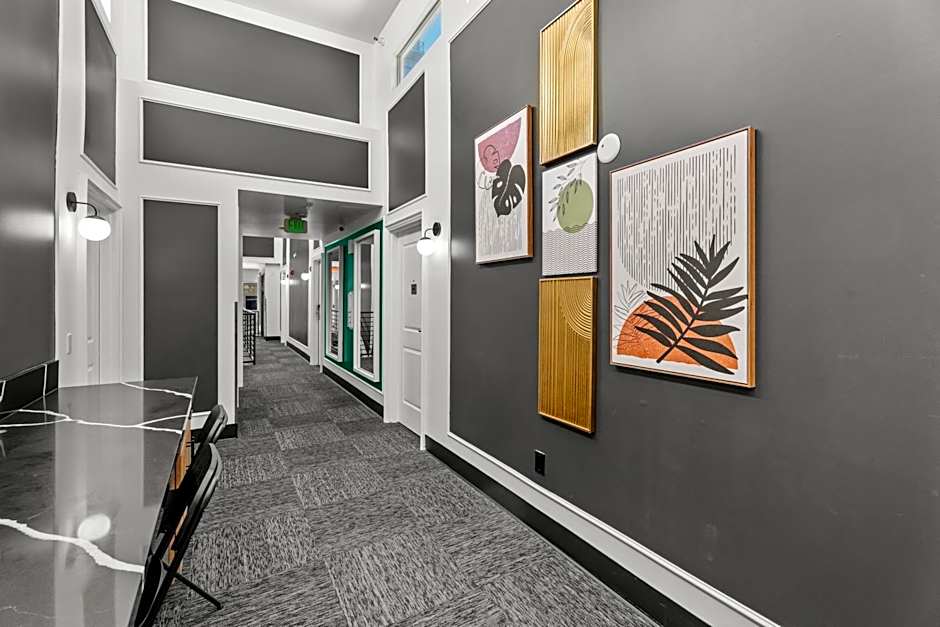 Hollywood Le Bon Hotel