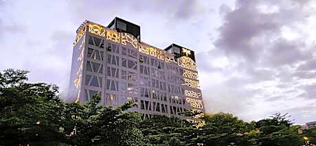 Dragonfly Hotel - The Art Hotel