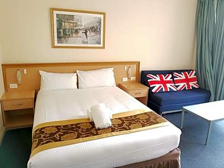Standard Double Room with Lake View