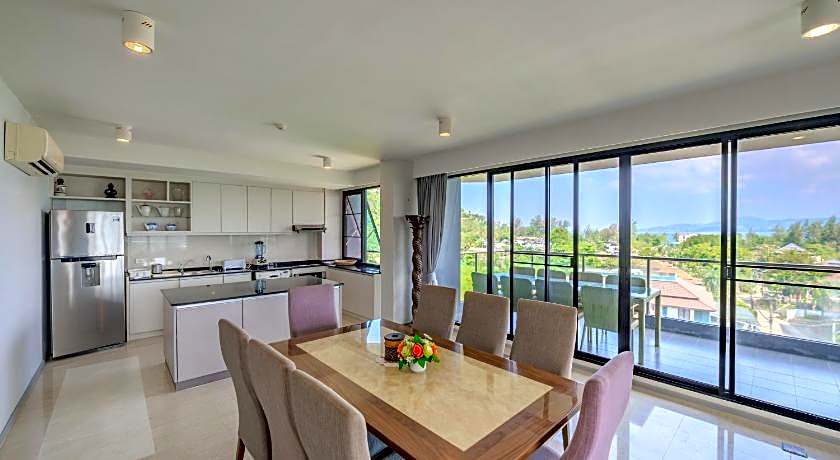 6th Avenue Surin Beach