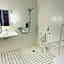 Ibis Esch Belval