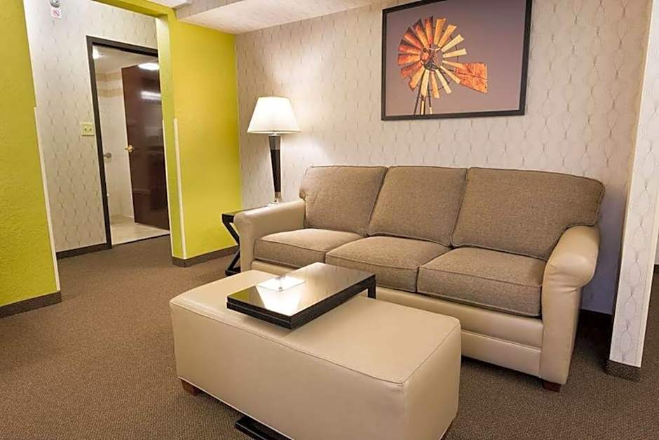 Heritage Inn Suites Houston/Sugar Land, Trademark by Wyndham
