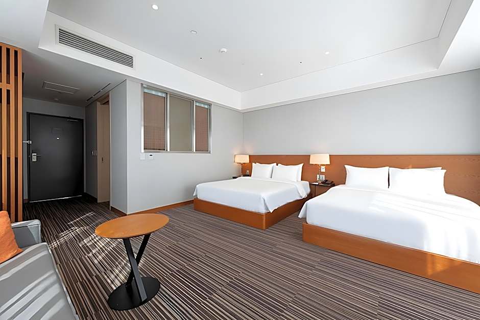 Golden Tulip Incheon Airport Hotel