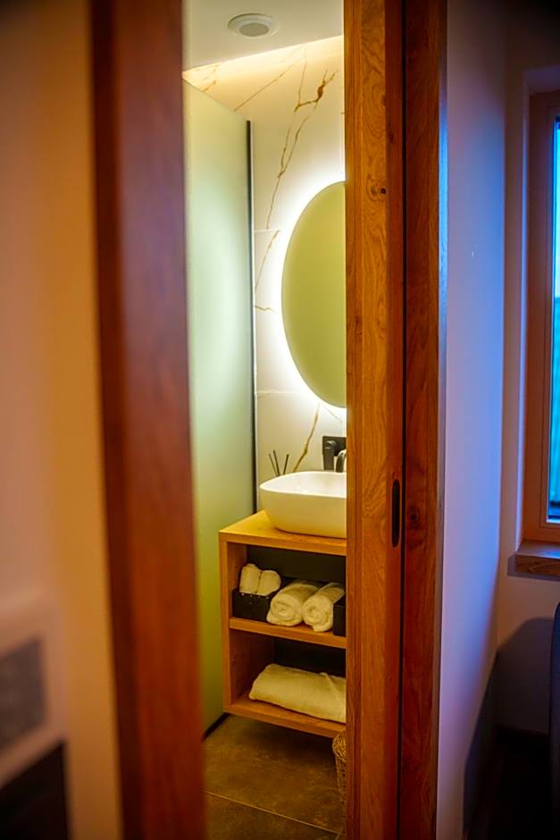 Tourist Farm HOTEL FROST