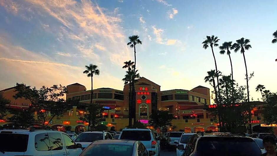 Valley Hotel