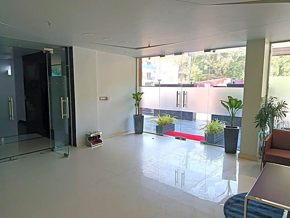 Wandr Hotel Medicity Gurugram, Near Medanta Hospital