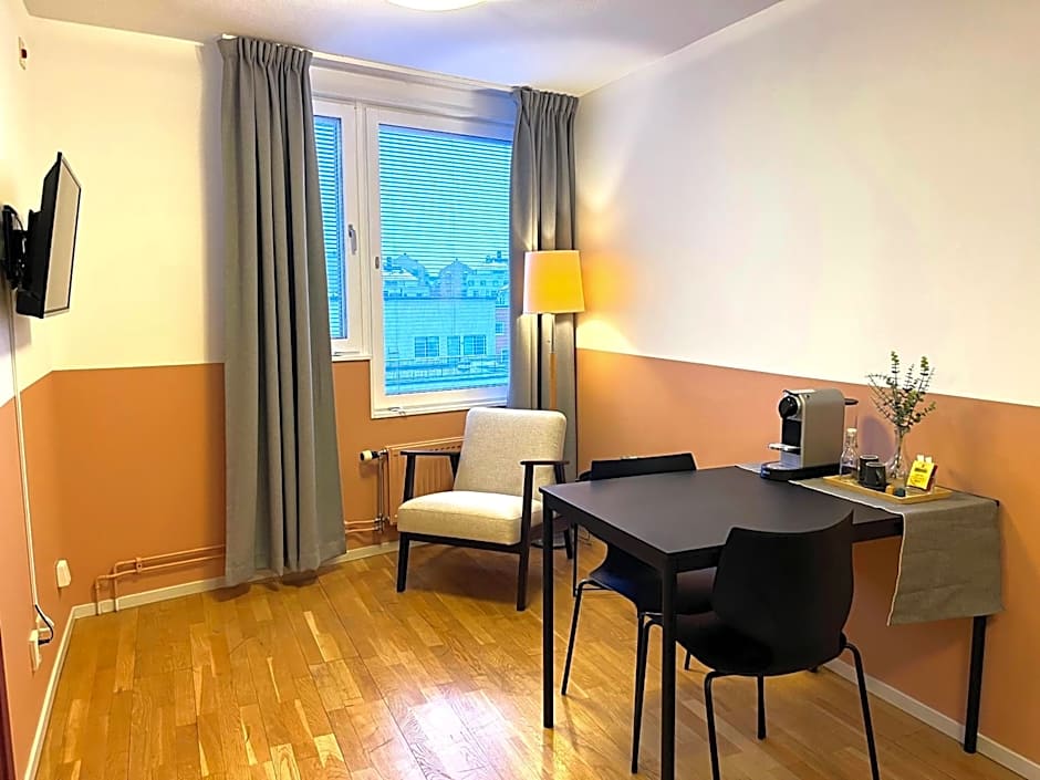 2Home Hotel Apartments