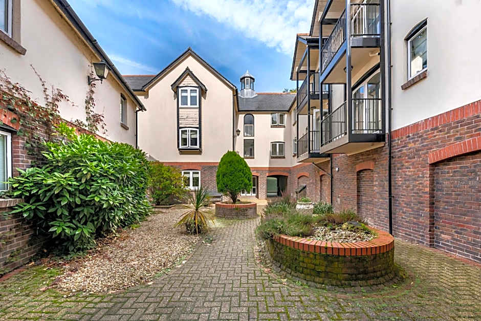 Woodford Bridge Country Club