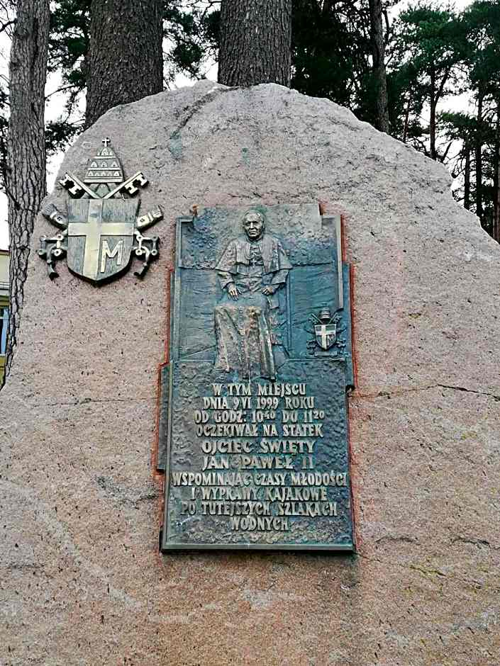 Oficerski Yacht Club