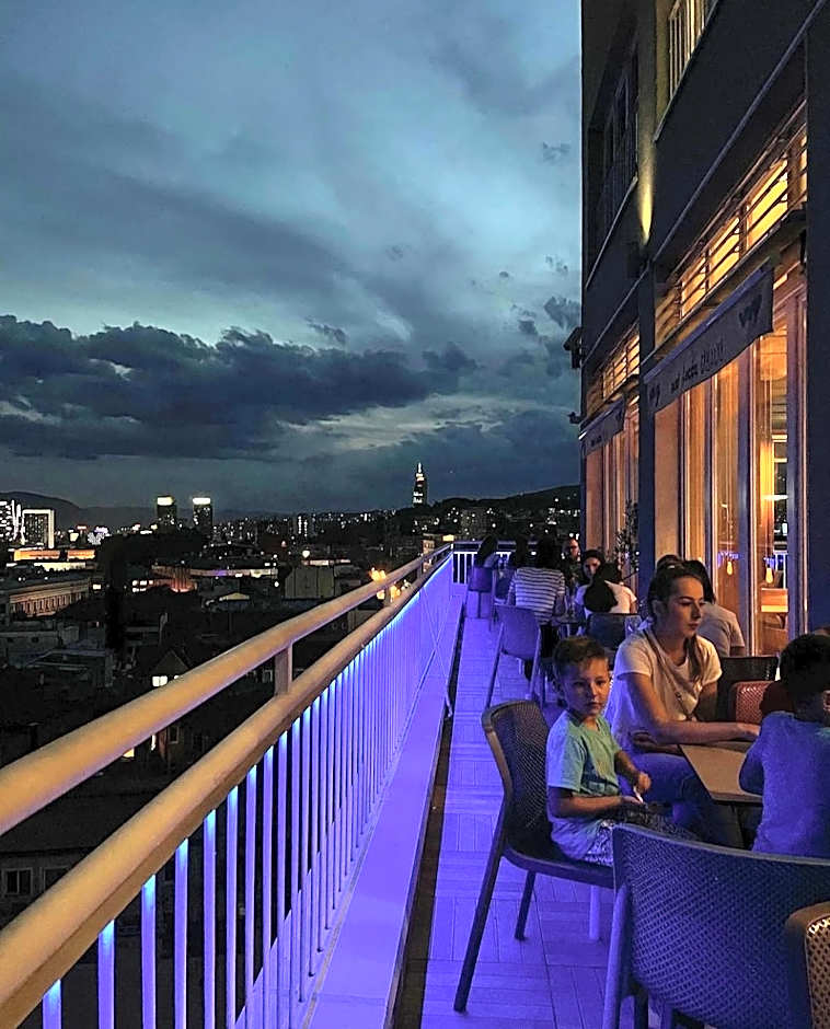 Hotel City View Deluxe