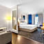 Spark by Hilton Pearland