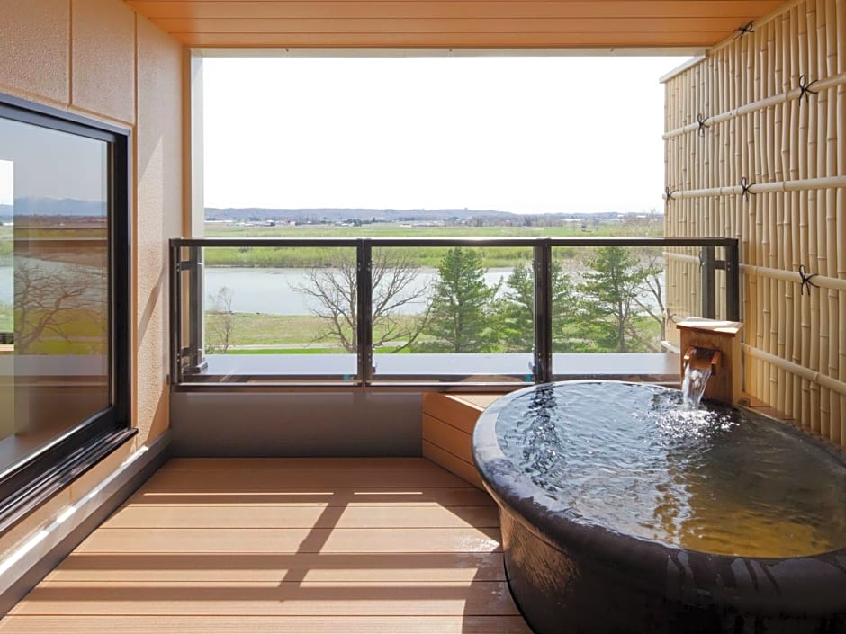 Tokachigawa Onsen Kangetsuen Hotel