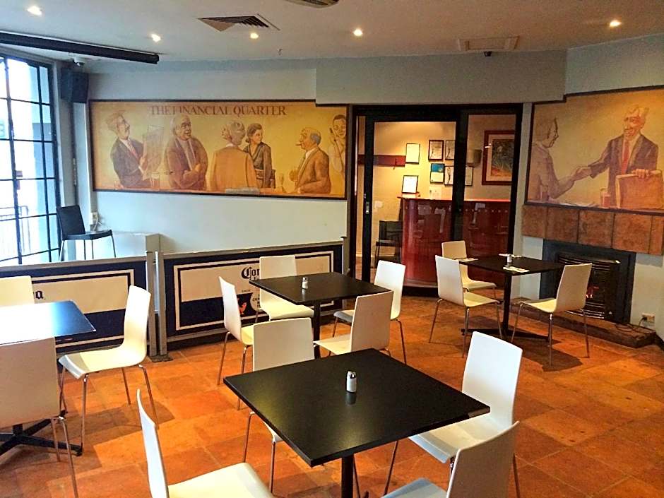 Star Bar Cafe and Hotel