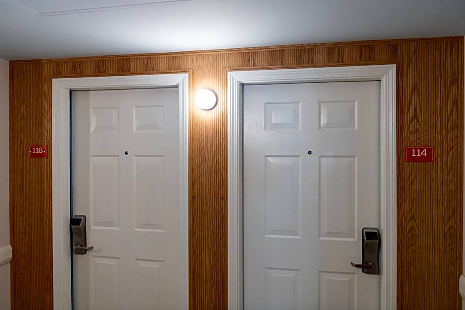 Ogunquit Hotel and Suites