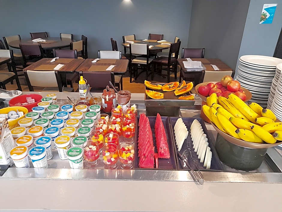 INCRIVEL Flat proximo Shoppings JK e Vila Olimpia