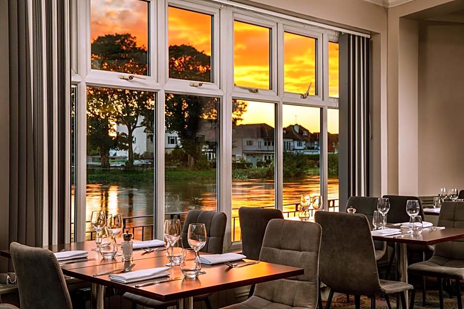 Sunday London Staines-upon-Thames Heathrow T5