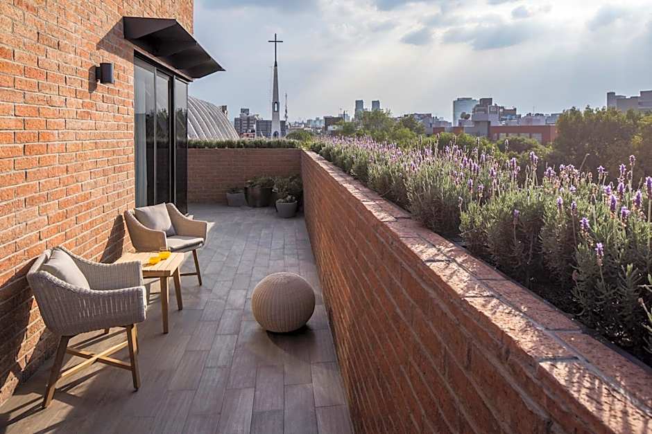 Mathias Luxury Plus by Viadora