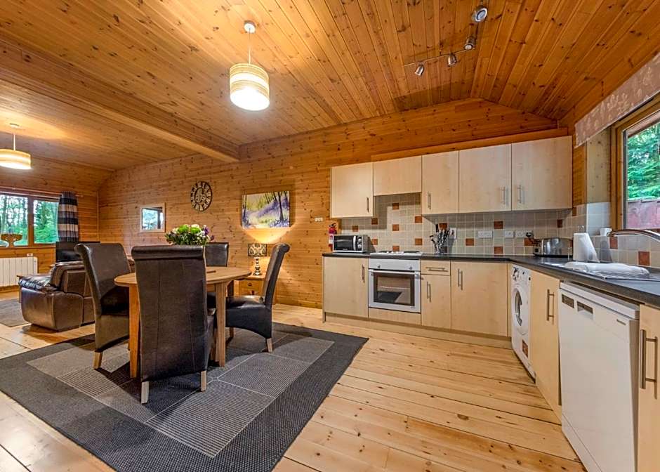 Woodland Park Lodges