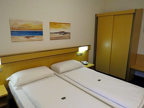 Single Room with Balcony