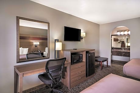 2 Queen Beds, Non-Smoking, Microwave And Refrigerator, High Speed Internet Access, Continental Break