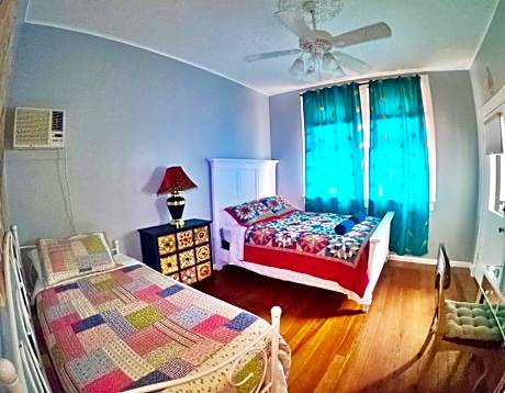 Triple Room with Shared Bathroom