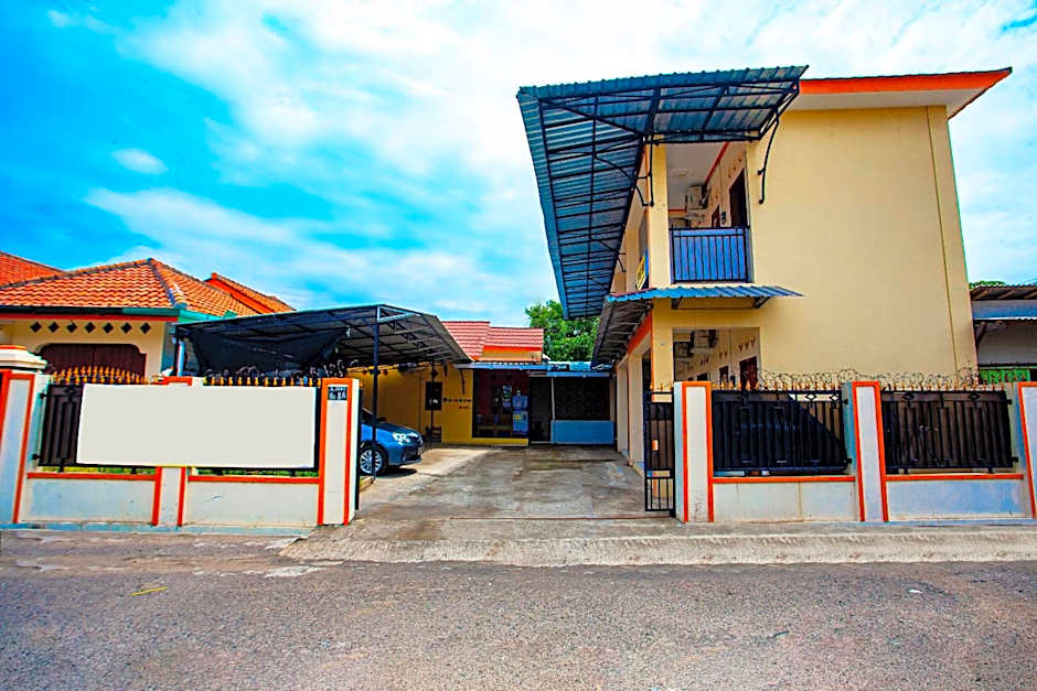 SPOT ON 2875 Kost Pandawa Syariah