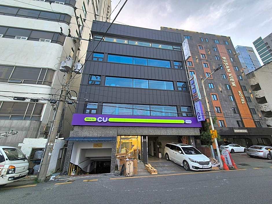 Mozzi Hostel