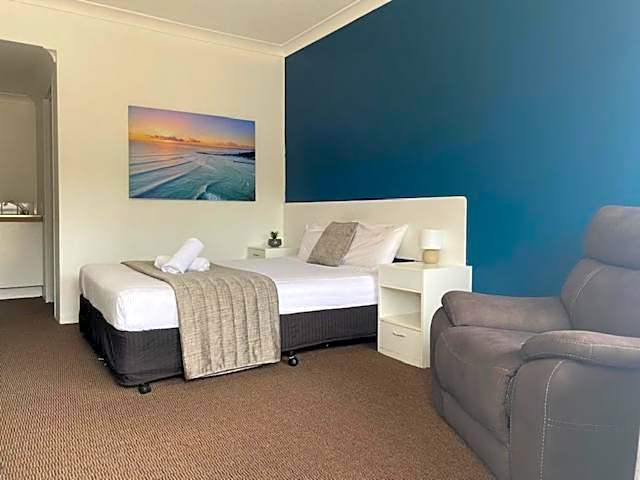 Blue Pelican Motel