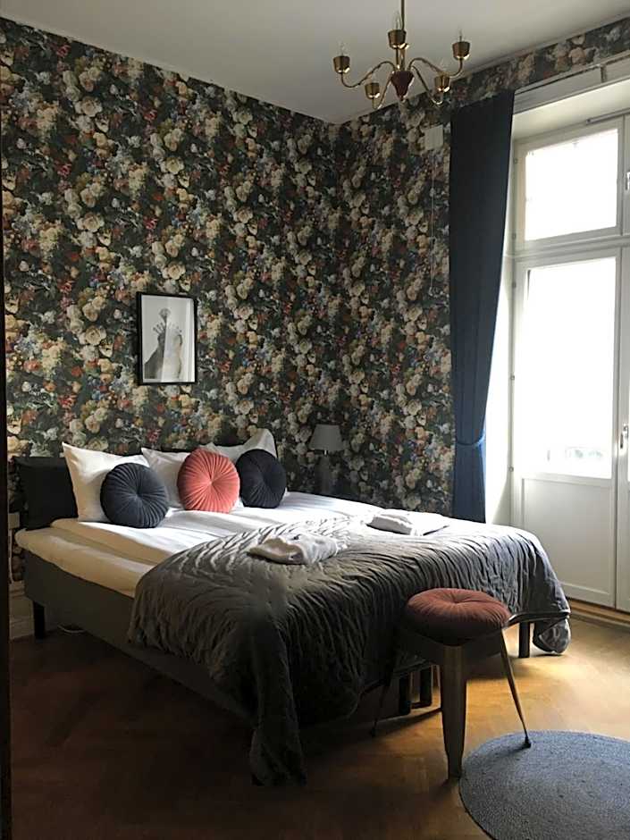 Morris Hotel