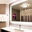 La Quinta Inn & Suites by Wyndham Las Vegas Summerlin Tech