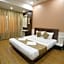 Hotel Madhuri Executive