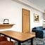 Hampton Inn & Suites Ontario