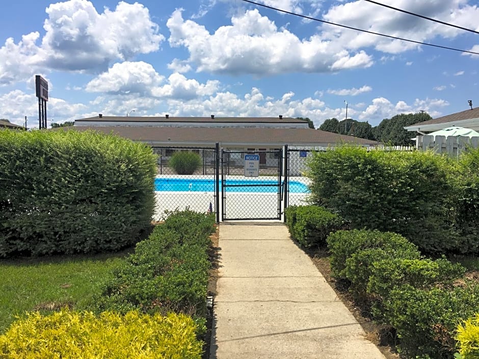 Ambassador Inn