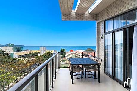 Cobertura duplex com 03 dormitórios e vista mar