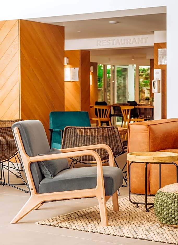 ibis Styles Golden Sands Roomer Hotel