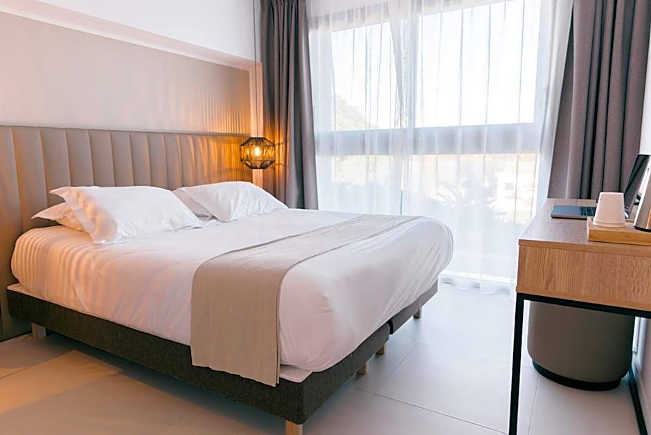 Hôtel Spa Restaurant La Madrague