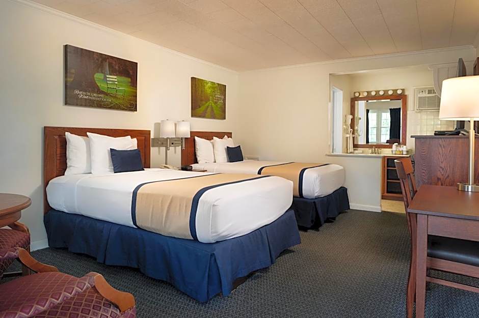 Travelers Rest Motel