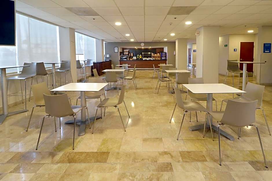 City Express by Marriott Ciudad del Carmen