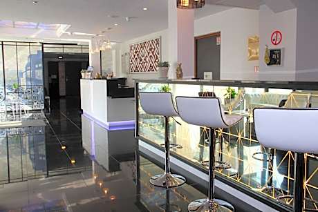 Kyriad Saint Quentin En Yvelines - Montigny