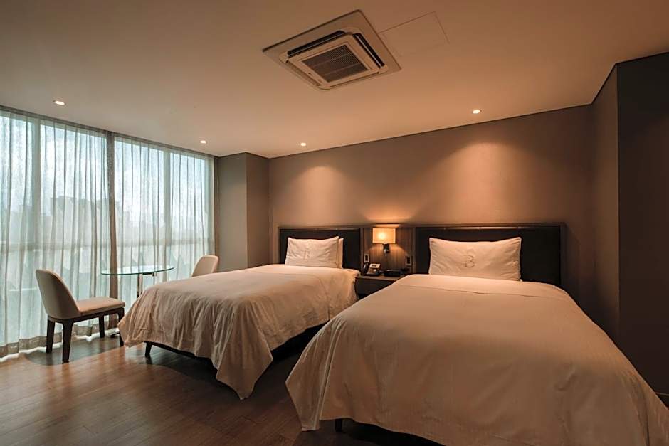 Binn Hotel