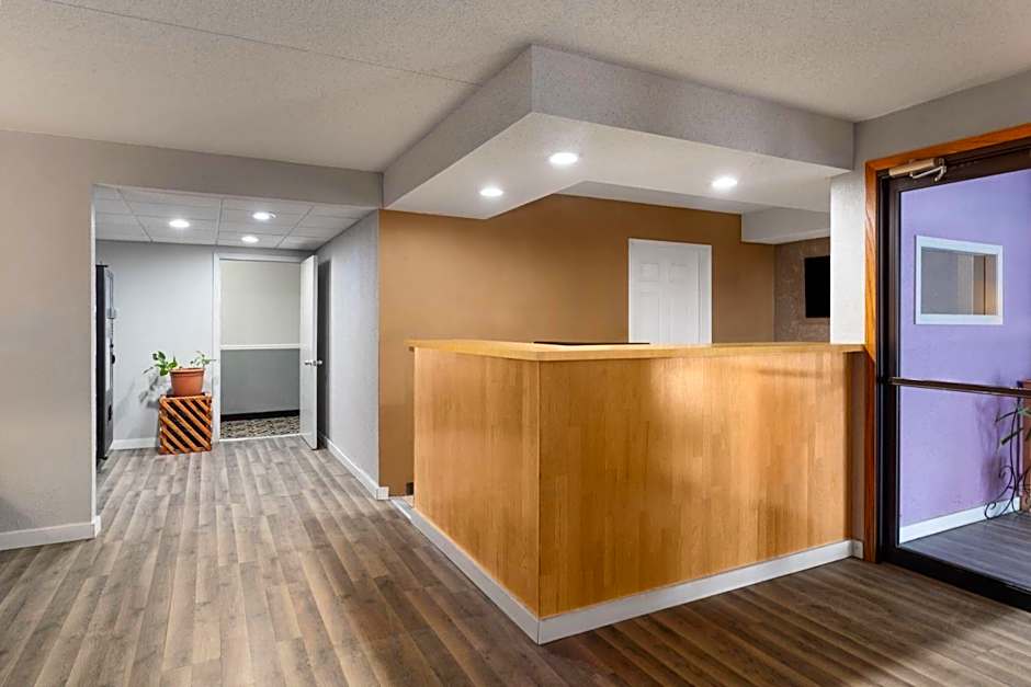 Sauk River Inn & Suites, a Travelodge by Wyndham