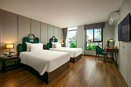 Premier Double City View