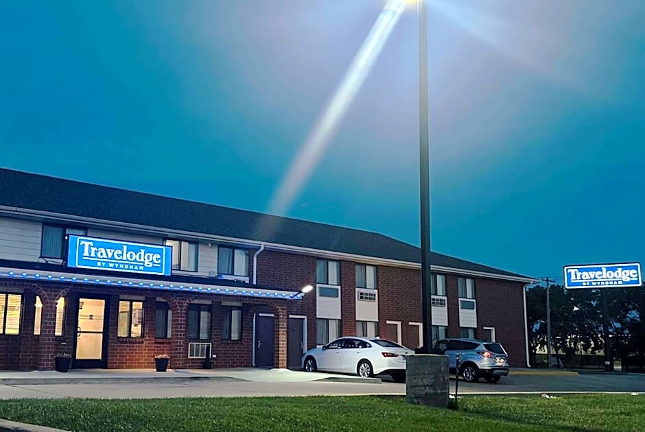 Travelodge by Wyndham Lincoln South