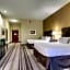 Holiday Inn Express and Suites Natchez South